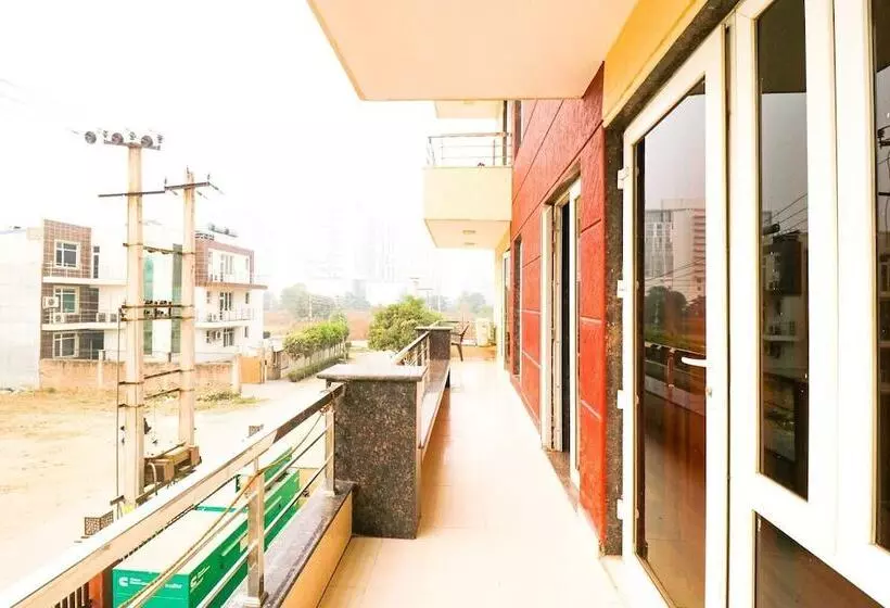 ペンション Gd House