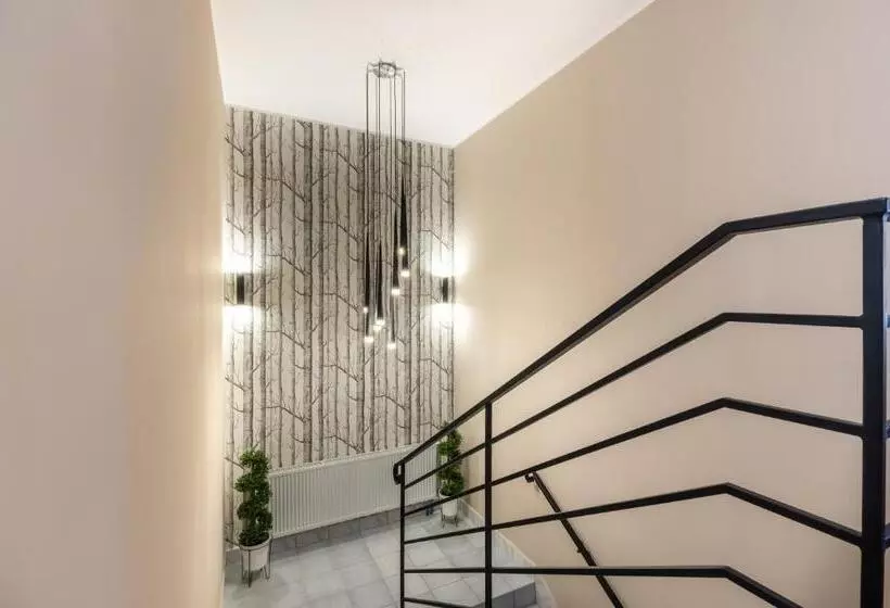 Hotelli Astoria Fly Modlin Airport