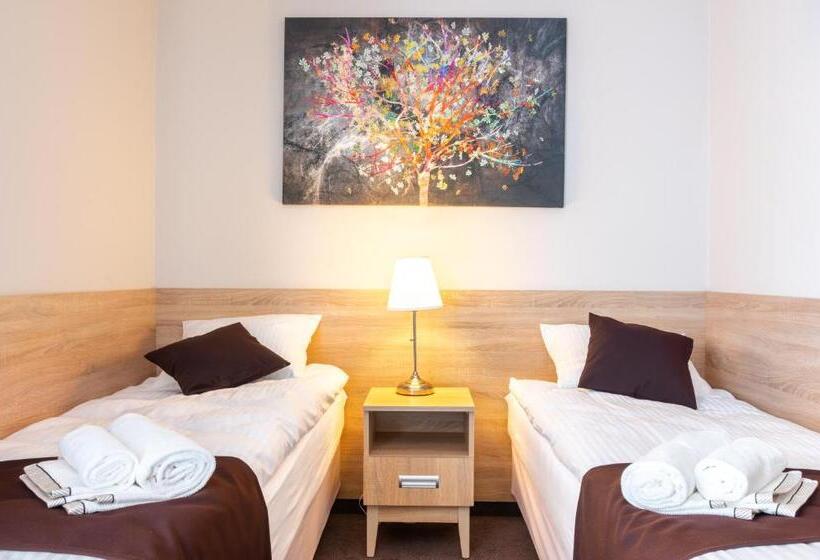 Hotel Astoria Fly Modlin Airport