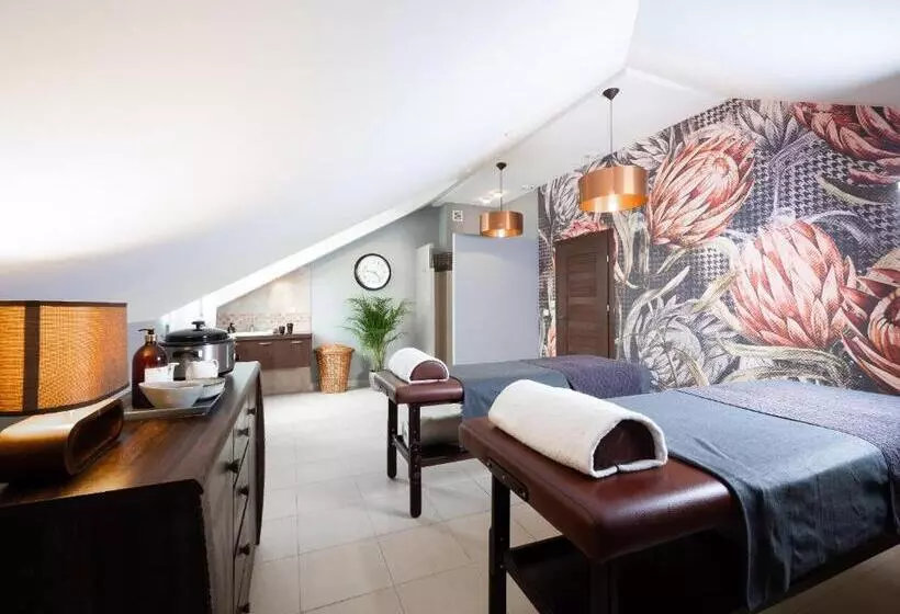 ホテル Sobienie Krolewskie