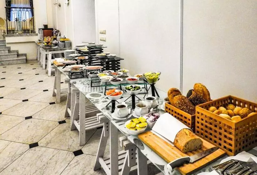 ホテル Sobienie Krolewskie