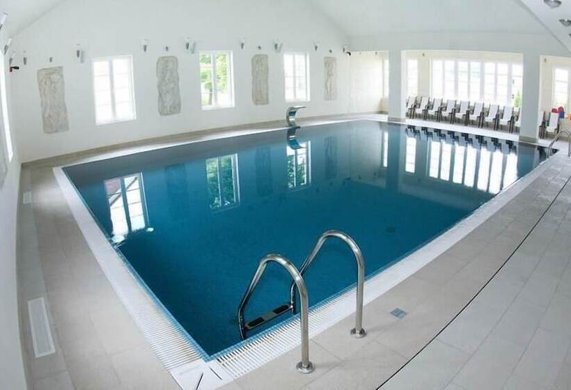 בית מלון כפרי Sobienie Krolewskie