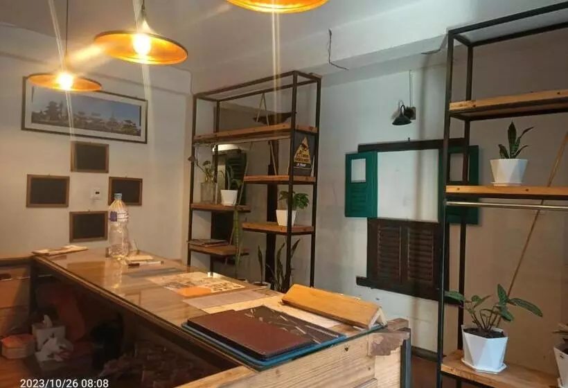 تختخواب و صبحانه Mangal Chhen