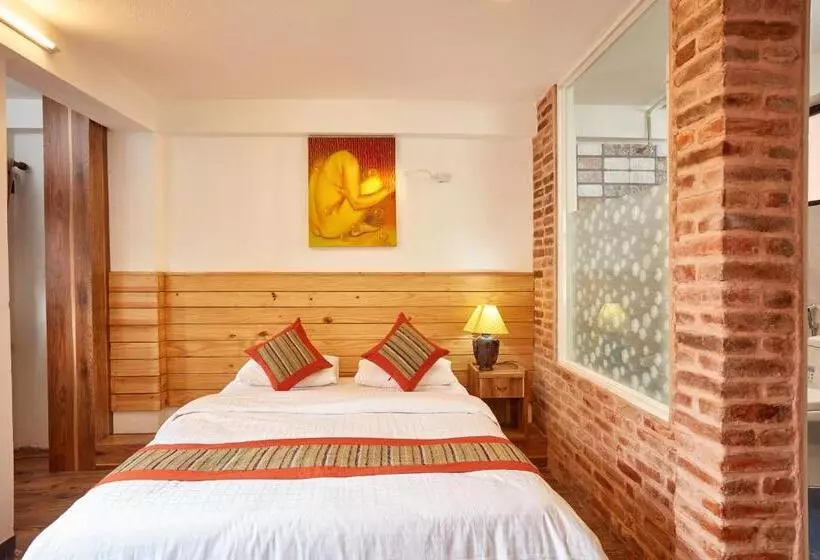 تختخواب و صبحانه Mangal Chhen