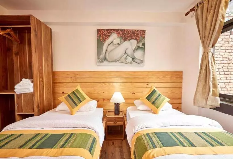 تختخواب و صبحانه Mangal Chhen