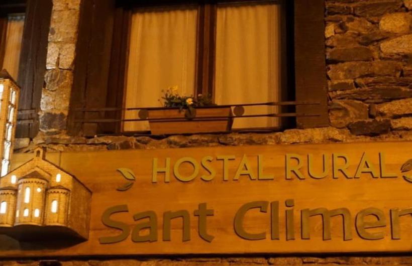 پانسیون Hostal Rural Sant Climent