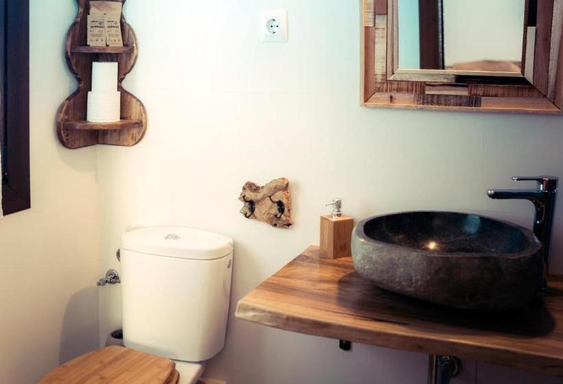 پانسیون Hostal Rural Sant Climent