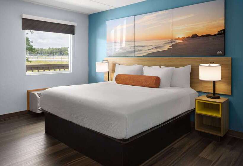 Days Inn By Wyndham Queensbury/lake George