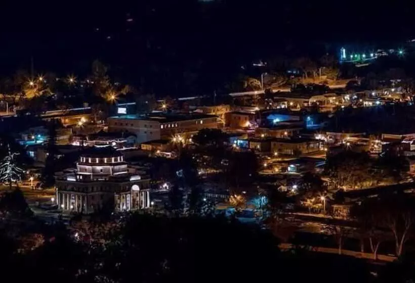 酒店 Atascadero Inn