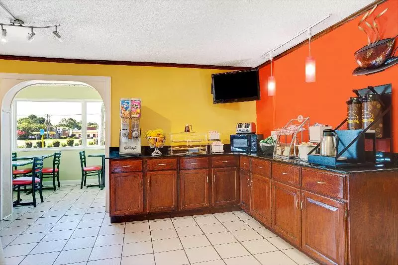 호텔 Economy 7 Inn Chesapeake  Portsmouth