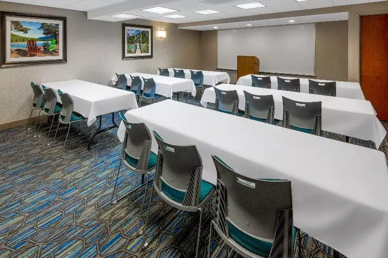 Отель Holiday Inn Express & Suites Wheat Ridge Denver West, An Ihg