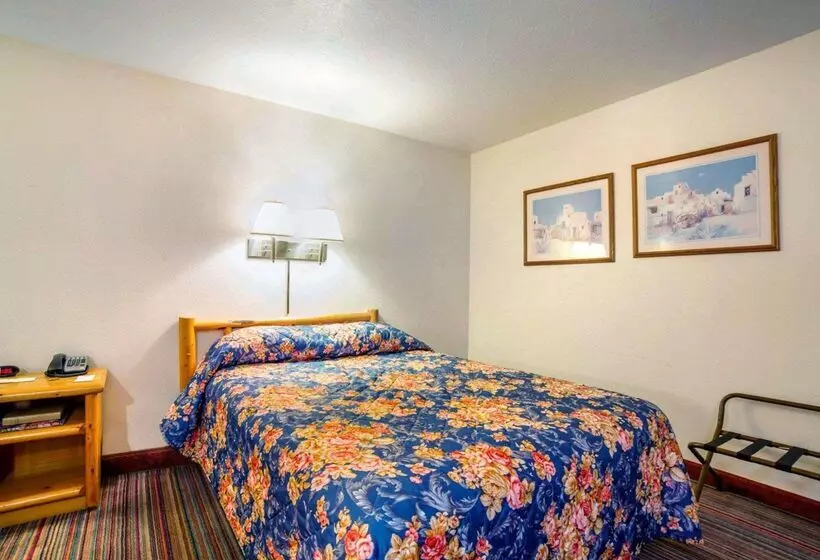 فندق Rodeway Inn