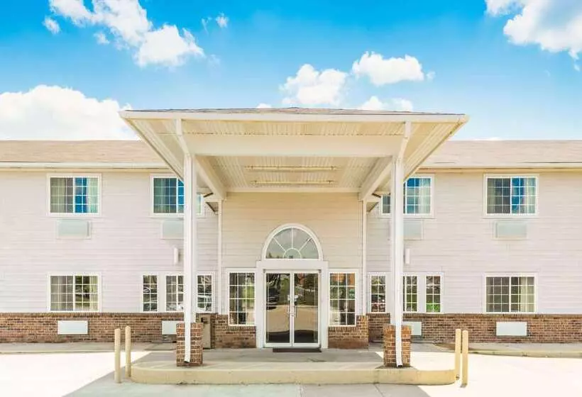 هتل Super 8 By Wyndham Platte City Kansas City Area