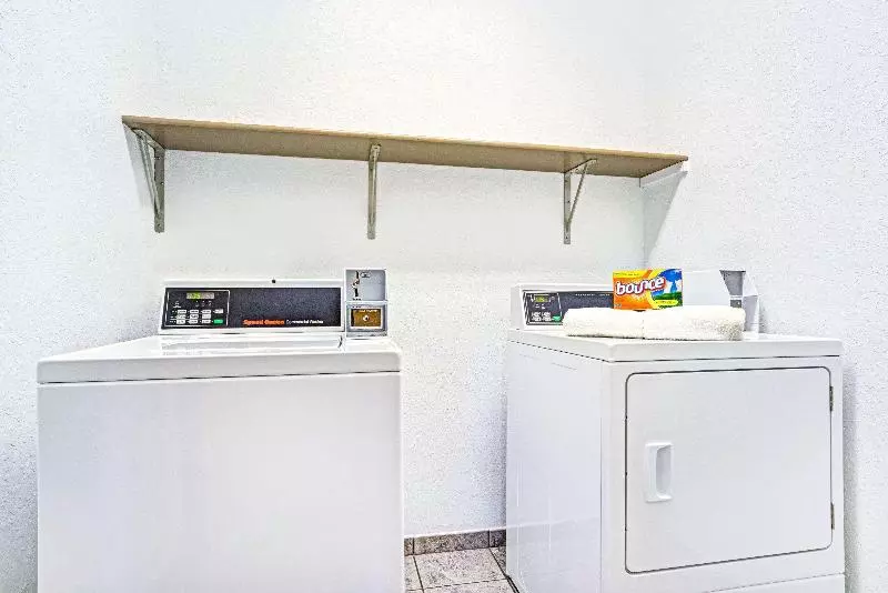 汽车旅馆 Blaine Town Inn & Suites