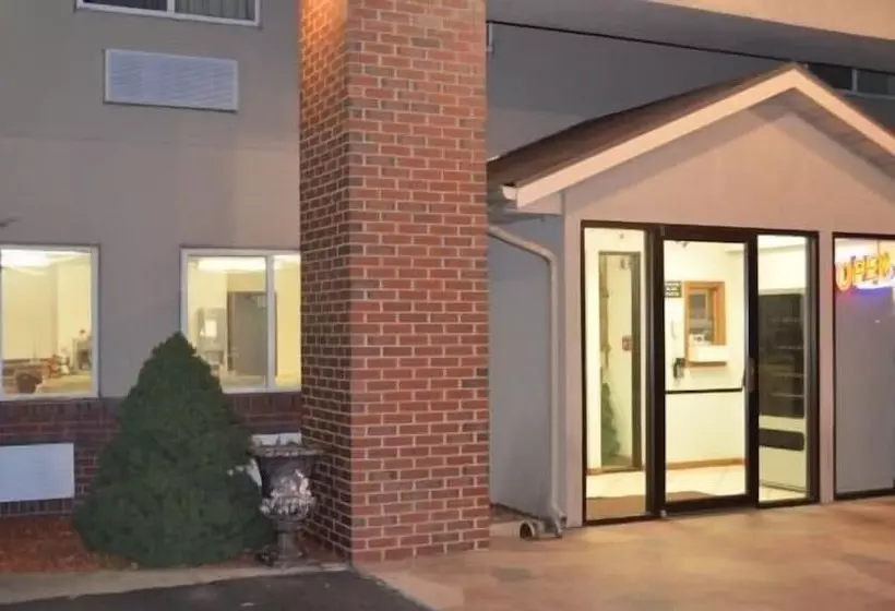 モーテル Economy Inn