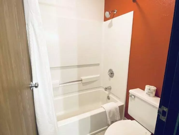 모텔 Loyal Duke Lodge