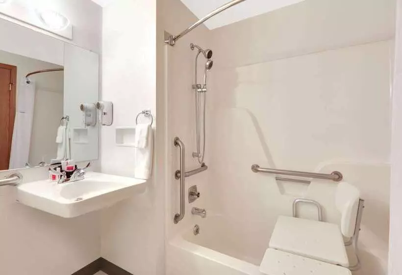 汽车旅馆  Super 8 By Wyndham Cody