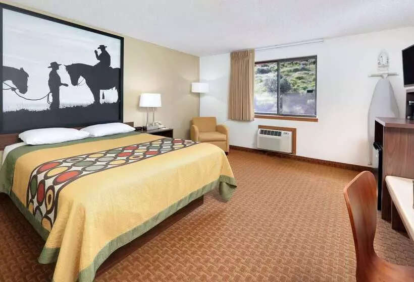 汽车旅馆  Super 8 By Wyndham Cody