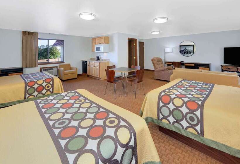 مُتل Super 8 By Wyndham Cody