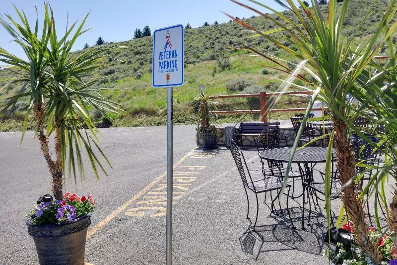 فندق على الطريق Super 8 By Wyndham Cody