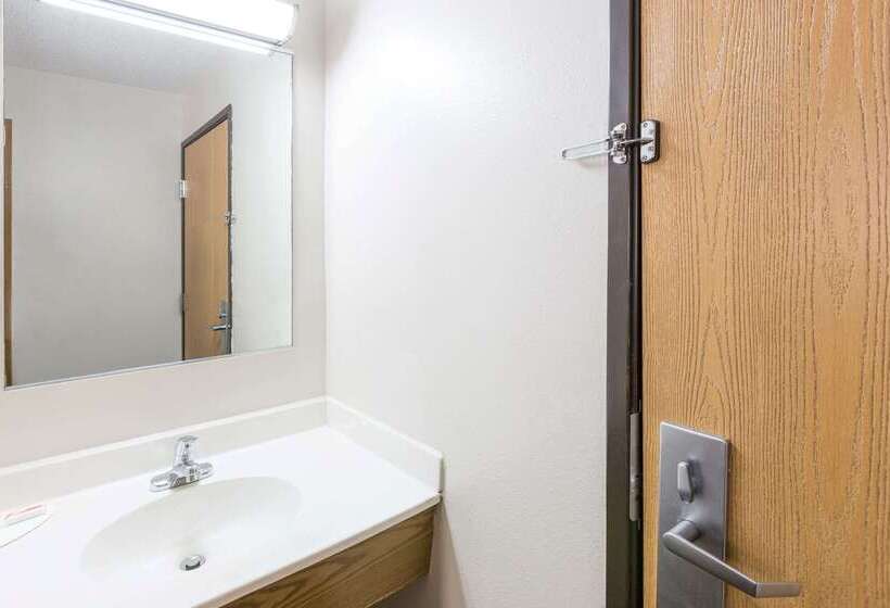 Motel Super 8 By Wyndham Osceola Ia