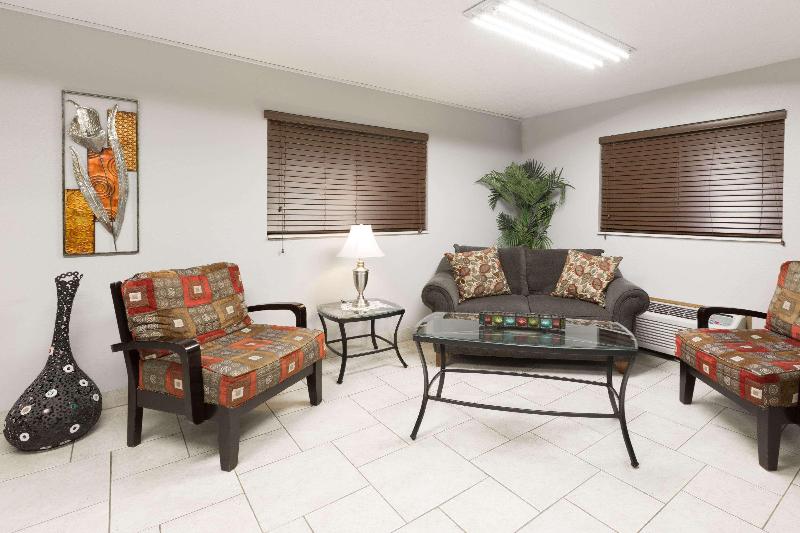 Motel Super 8 By Wyndham Osceola Ia