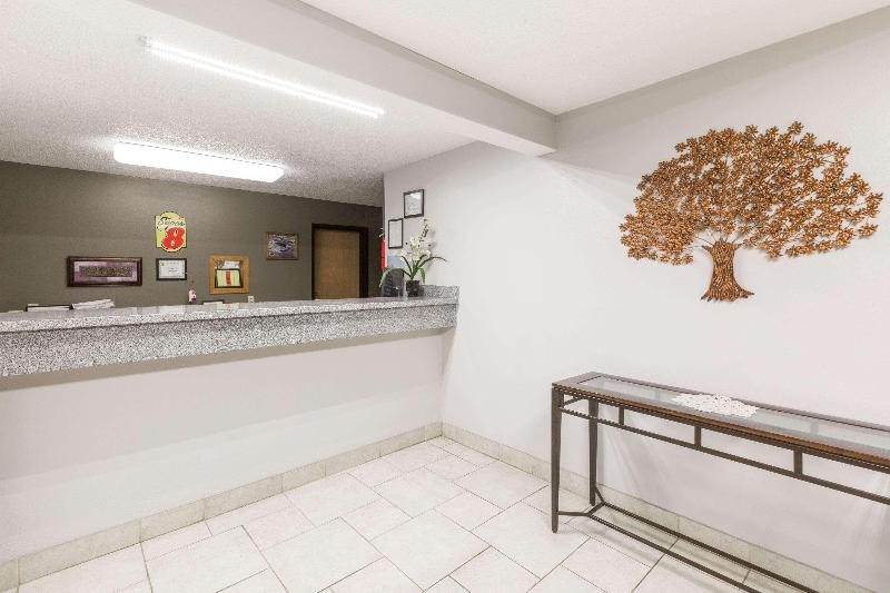 Motel Super 8 By Wyndham Osceola Ia