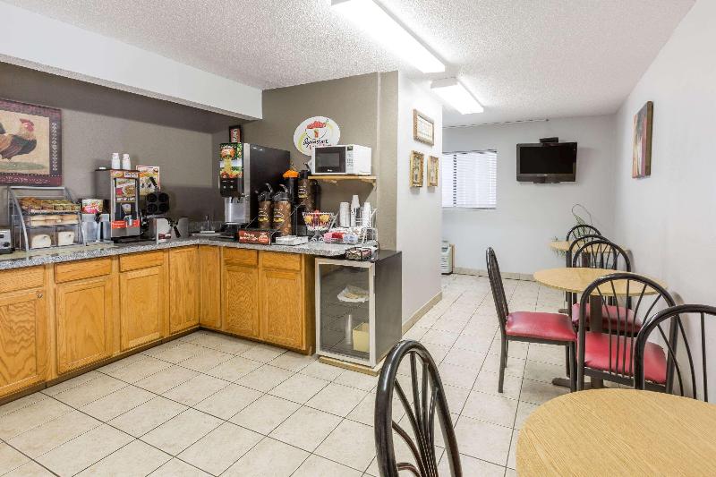 Motel Super 8 By Wyndham Osceola Ia