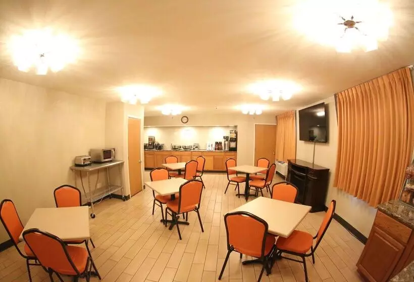 モーテル Super 8 By Wyndham Portsmouth