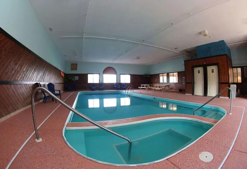 モーテル Super 8 By Wyndham Portsmouth