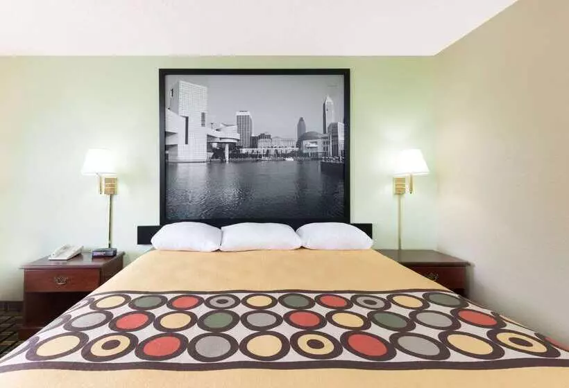 فندق على الطريق Super 8 By Wyndham Twinsburg/cleveland Area