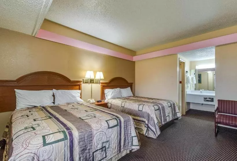 Мотель Travelers Inn Midwest City