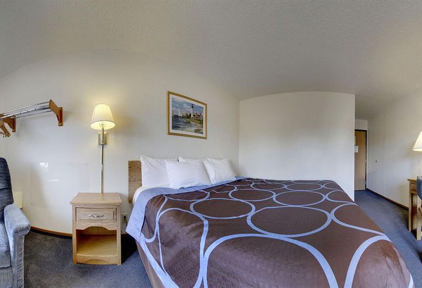 汽车旅馆  Country Club Inn & Suites