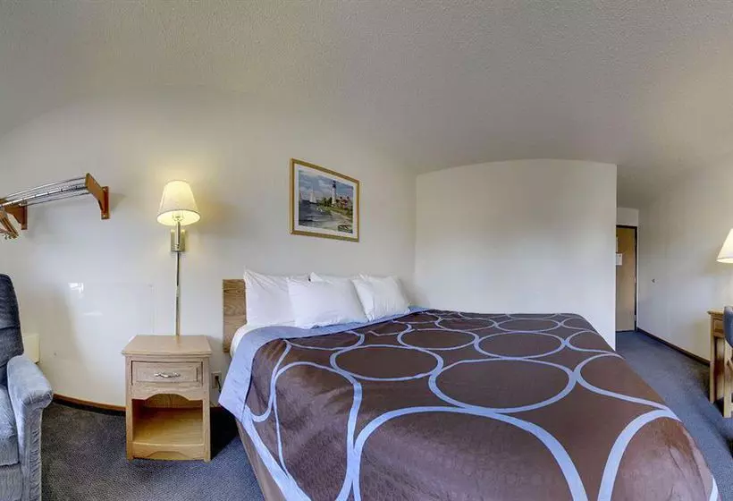 مُتل Country Club Inn & Suites