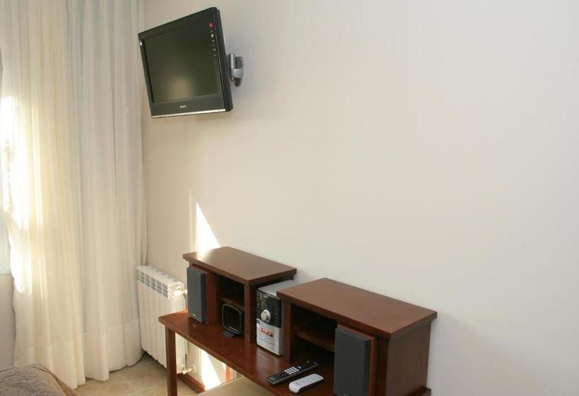 בית מלון כפרי Ayres Del Este