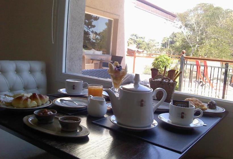 בית מלון כפרי Ayres Del Este