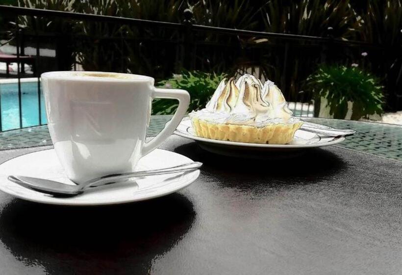 בית מלון כפרי Ayres Del Este