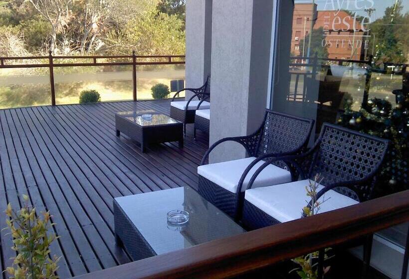 בית מלון כפרי Ayres Del Este