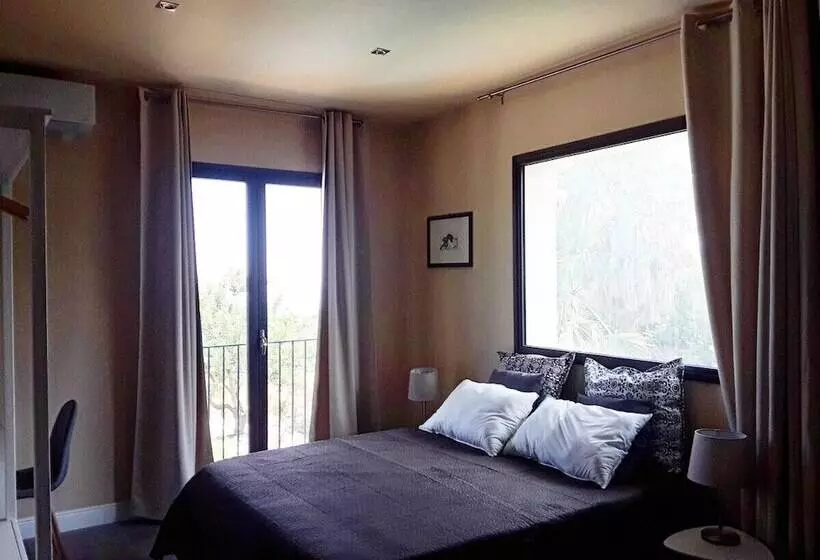 ベッドアンドブレックファースト Etna Petit Resort