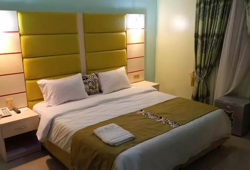 De Bliss Gold Hotel & Suite