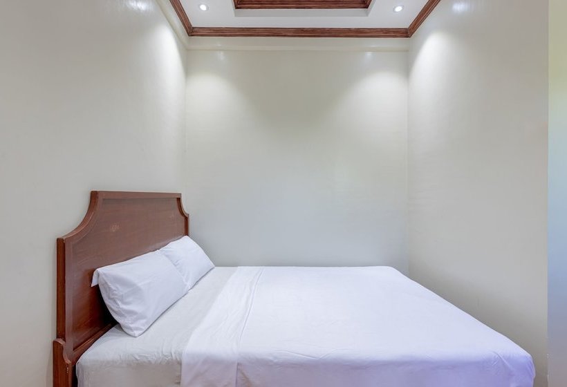 فندق Arjaymay Apartelle