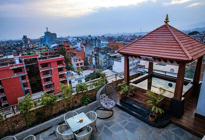 هتل Arushi Boutique