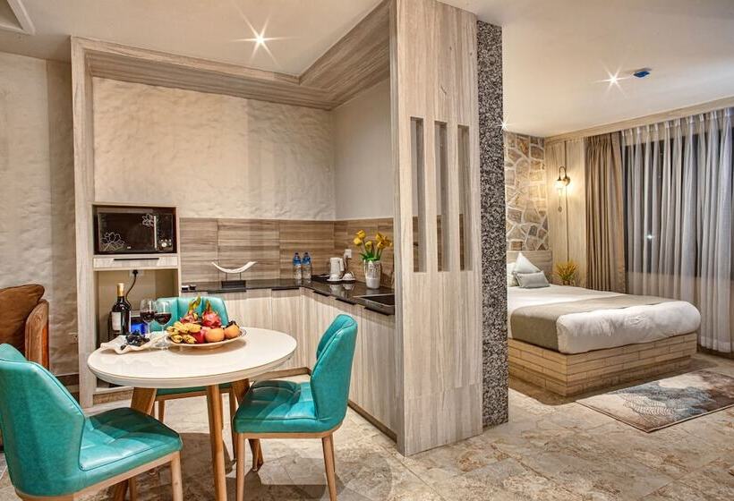 هتل Arushi Boutique