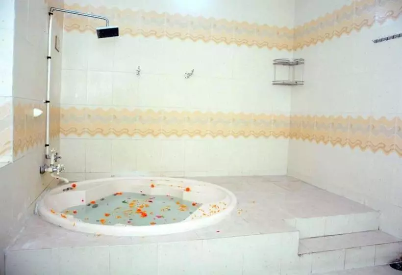 Hotel Ganesh Lok