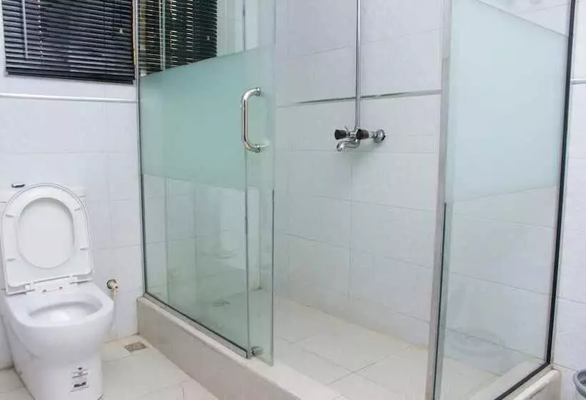 هتل Hoil Suites