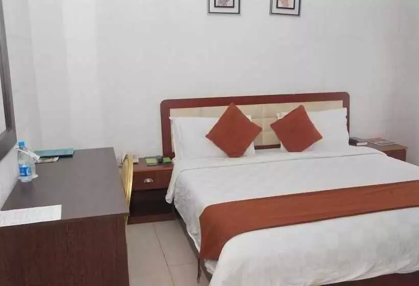 هتل Hoil Suites