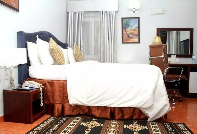 هتل Hoil Suites