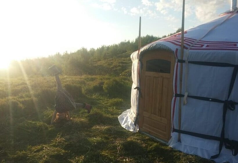 هتل Iceland Yurt