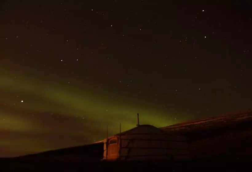 هتل Iceland Yurt