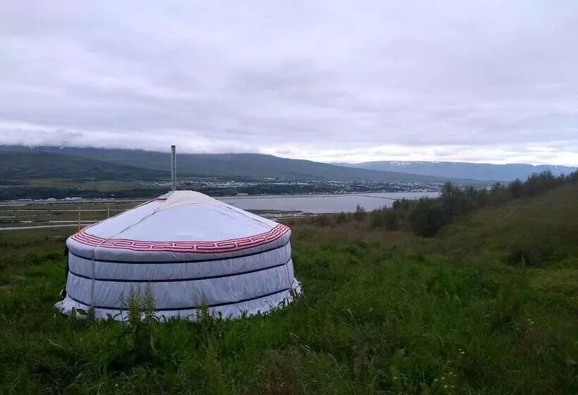 هتل Iceland Yurt